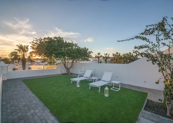 & Princesa Sonia Puerto del Carmen (Lanzarote)